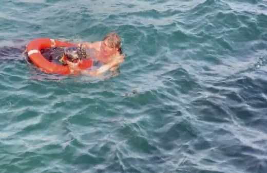 Üsküdar'da denize düşen kadın böyle kurtarıldı