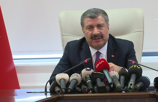 Sağlık Bakanı Fahrettin Koca: İran'dan gelen hastaları almıyoruz