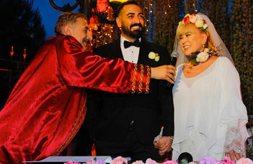 Dolandırıcılık iddiaları şoke etmişti! Zerrin Özer eski eşiyle tekrar barıştı