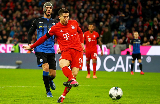 Lewandowski 88'de attı Bayern'in yüzü güldü