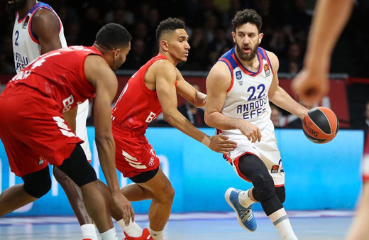 Anadolu Efes, Bayern Münih’i paramparça etti