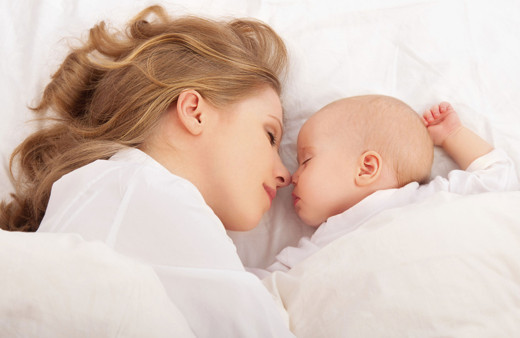 Çalışan her anneye bir bebek için en az 9 bin 299 TL ödeme yapılacak