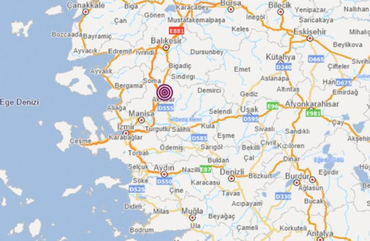 Son deprem Manisa Akhisar'da oldu deprem çevre illerde hissedildi