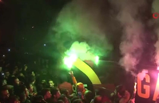 Galatasaray'a Florya'da  şampiyon gibi karşılama