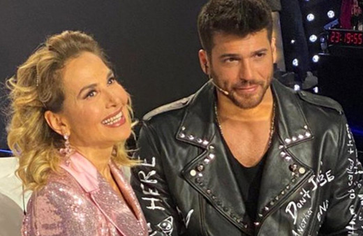 Can Yaman canlı yayında rekor kırdı kadın sunucuya teklifi dikkat çekti