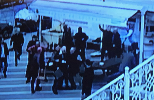 Pendik'te cami müezzini avludaki kavgayı böyle ayırdı!