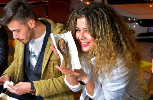 Adana'da şırdancılar talebe yetişebilmek için 81 kente saldırdı