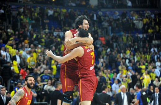 Galatasaray, Fenerbahçe'yi 80-75 yenerek 9 yıllık hasretini dindirdi