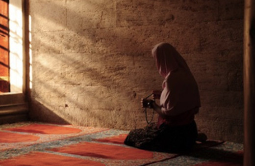 Kadir gecesinde adetli kadınlar nasıl ibadet etmeli, adetliyken neler yapılır?