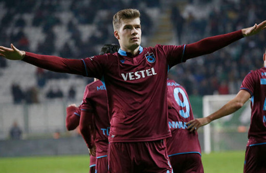 Sörloth bu kez attığı gollerle değil aldığı villa ile gündemde