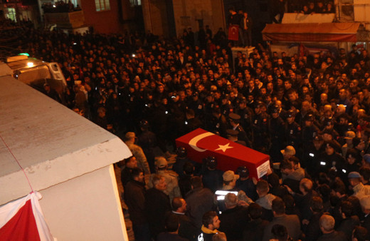 İdlib şehitleri memleketlerine uğurlanıyor