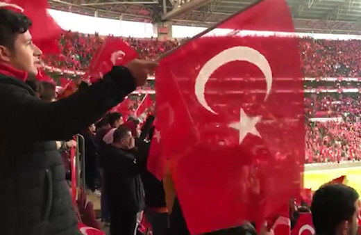 Galatasaray - Gençlerbirliği maçında İdlib şehitleri böyle anıldı