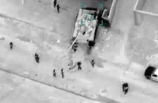 Bahar Kalkanı Harekatı'ndan yeni görüntüler! Hedefe kitlendi ve atışı yaptı