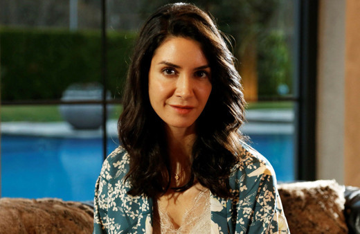 Ahu Yağtu sahnede bir anda düştü omurgası kırıldı