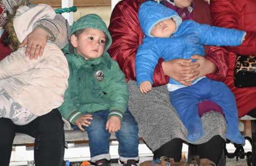 Yunan zulmü mültecilerin botlarının motorunu alıp denizin ortasında bıraktılar