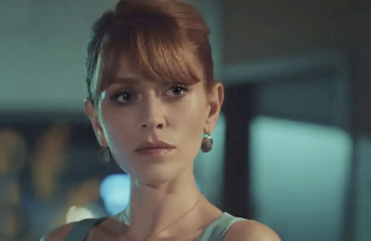 FOX'un Mucize Doktor'u Beliz yatağa girdi poz verdi yorumlar fena!