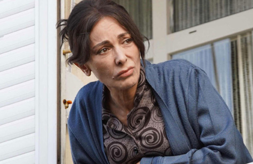 Zemheri'nin Aliye'si Zerrin Tekindor imajıyla görenleri şaşırttı kimse beğenmedi