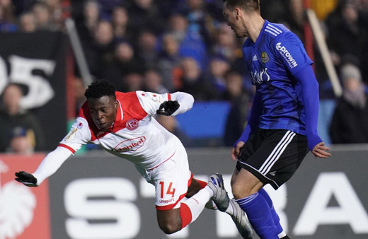 Dördüncü lig ekibi Düseldörf'ü kupa dışına yolladı