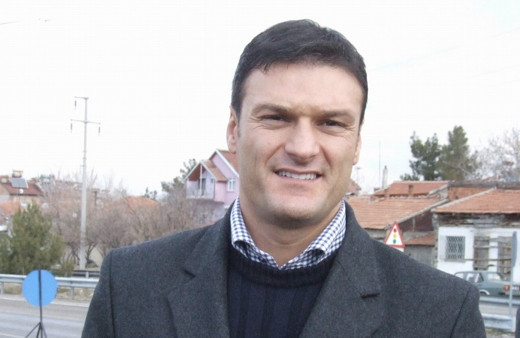 Alpay Özalan eşi Cansel Özzengin kimdir ne iş yapıyor?