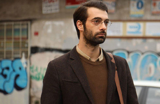 FOX TV'nin yeni dizisi Öğretmen'de İlker Kaleli La Casa de Papel Profesör'e benzetildi