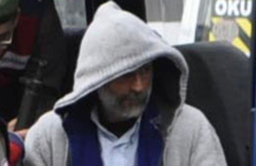 İğrenç anne baba intikam almak için kendi kızlarına cinsel istismarda bulundular!