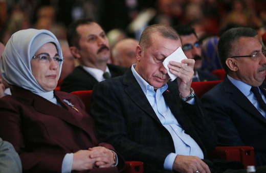 Şehit annelerinin konuşmasını dinleyen Erdoğan gözyaşlarını tutamadı