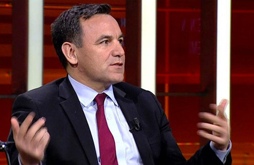 Deniz Zeyrek canlı yayında açıkladı: Suç olduğunu bilen gazeteciyim öğrenince konuyu kapattım