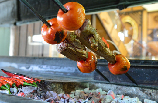 Şanlıurfa'da sıra dışı yeni bir lezzet 'Göbeklitepe' kebabı