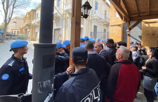 KKTC polisi ile BM askerleri arasında 'sınır kapısı' gerginliği