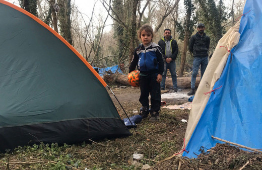 Sığınmacıların Avrupa hayali çadırda son buldu perişanlığın görüntüleri
