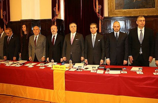 Galatasaray'da divan kurulu toplanıyor