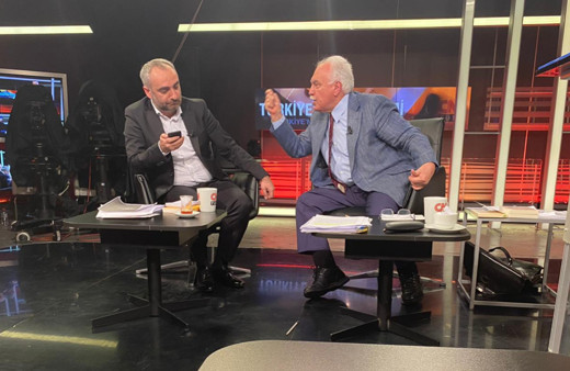 Doğu Perinçek ile İsmail Saymaz'ın CNN Türk'teki kavgası