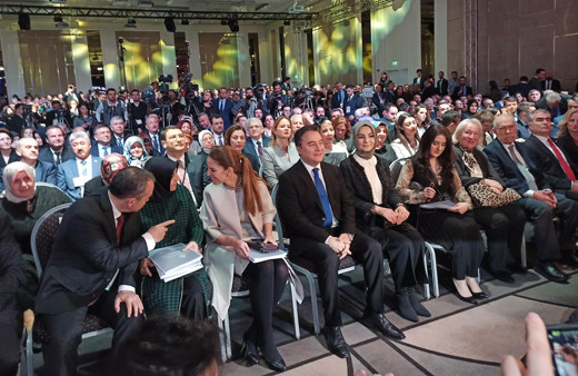 Ali Babacan Deva Partisi'nin  manifestosunu açıkladı