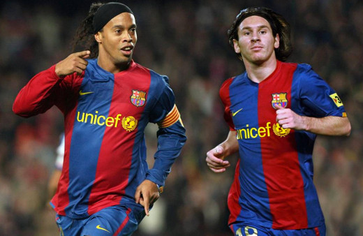 Messi Ronaldinho'yu kurtarmak için kesenin ağzını açtı
