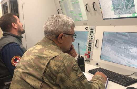 Milli İHA, Yunanistan'ın geri itmelerine karşı Türkiye'nin gözü oluyor