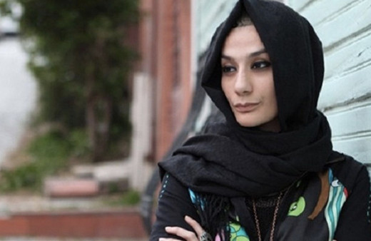 Esra Elönü kimdir kaç yaşında Esra Elönü evli mi eşi kimdir?