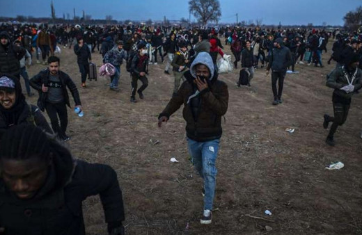 Sığınmacıların arasında Avrupa'ya geçmek isteyen 2 DEAŞ'lı yakalandı