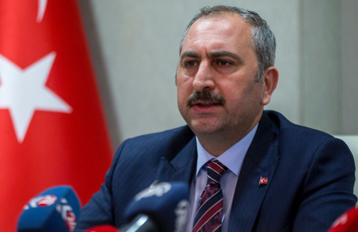 Abdulhamit Gül'den baro başkanlarının yürüyüşüne ilk yorum