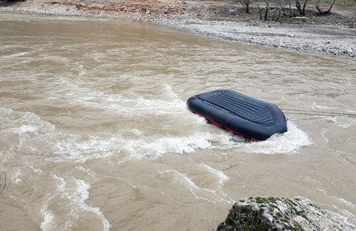 Tunceli'de JAK timinin botu devrildi! 1 asker kayıp