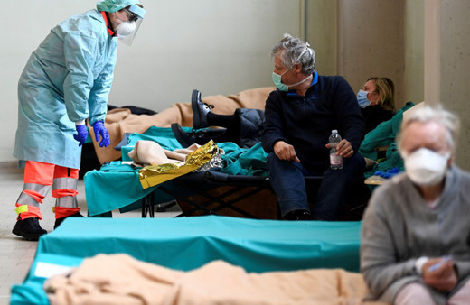 Koronavirüs felaketi büyüyor doktorlar iyileştirmek için hasta seçiyor korkunç ama doğru