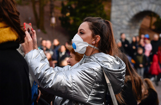 Virüs gençleri etkilemiyor mu? Dünya Sağlık Örgütü açıkladı