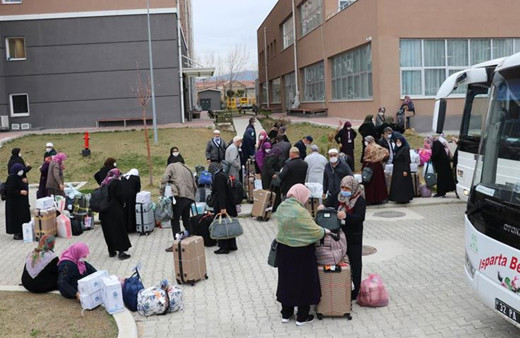 Umre karantinasındaki vatandaşların yerleştirildikleri iller ve yurtların isimleri
