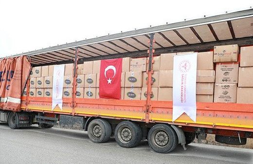 Türkiye'den İran'a yardım eli! Koronavirüs için sağlık malzemeleri gönderildi