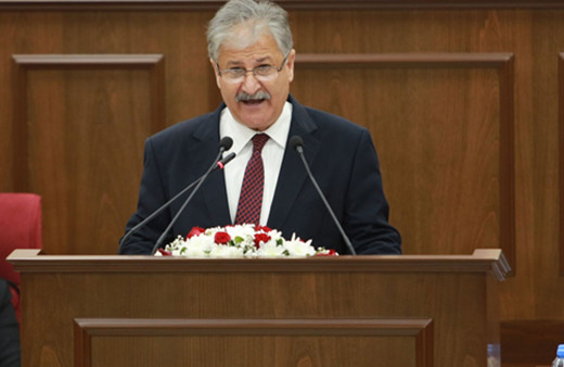 Koronavirüs toplantısında rahatsızlandı! KKTC Sağlık Bakanı hastaneye kaldırıldı