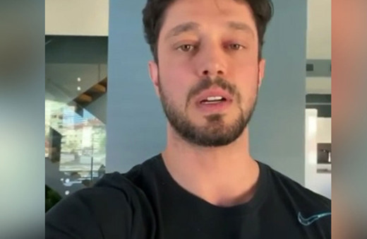 Murat Boz tepki çeken paylaşımı için açıklama yaptı: Evime geri döndüm