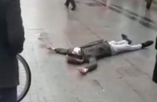 Ağrı'da maskeli kişi yere yığılınca Corona virüs paniği yaşandı