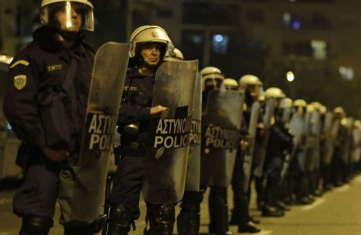 Atina'da terör örgütü DHKP-C'ye yönelik operasyon 20'den fazla gözaltı