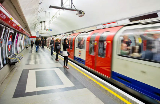 Londra'da metro hatları kısmen kapatılıyor
