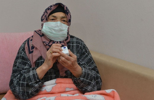 Sancaktepe'de yaşlılar için 'korona virüs acil butonu devreye girdi