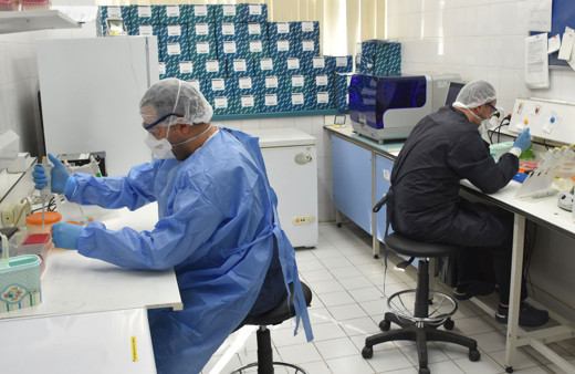 4 şehrin koronavirüs testleri Malatya'da yapılıyor işte o laboratuvardan görüntüler